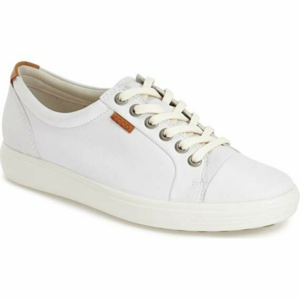 Ecco White Leather Soft 7 Cap toe Sneaker